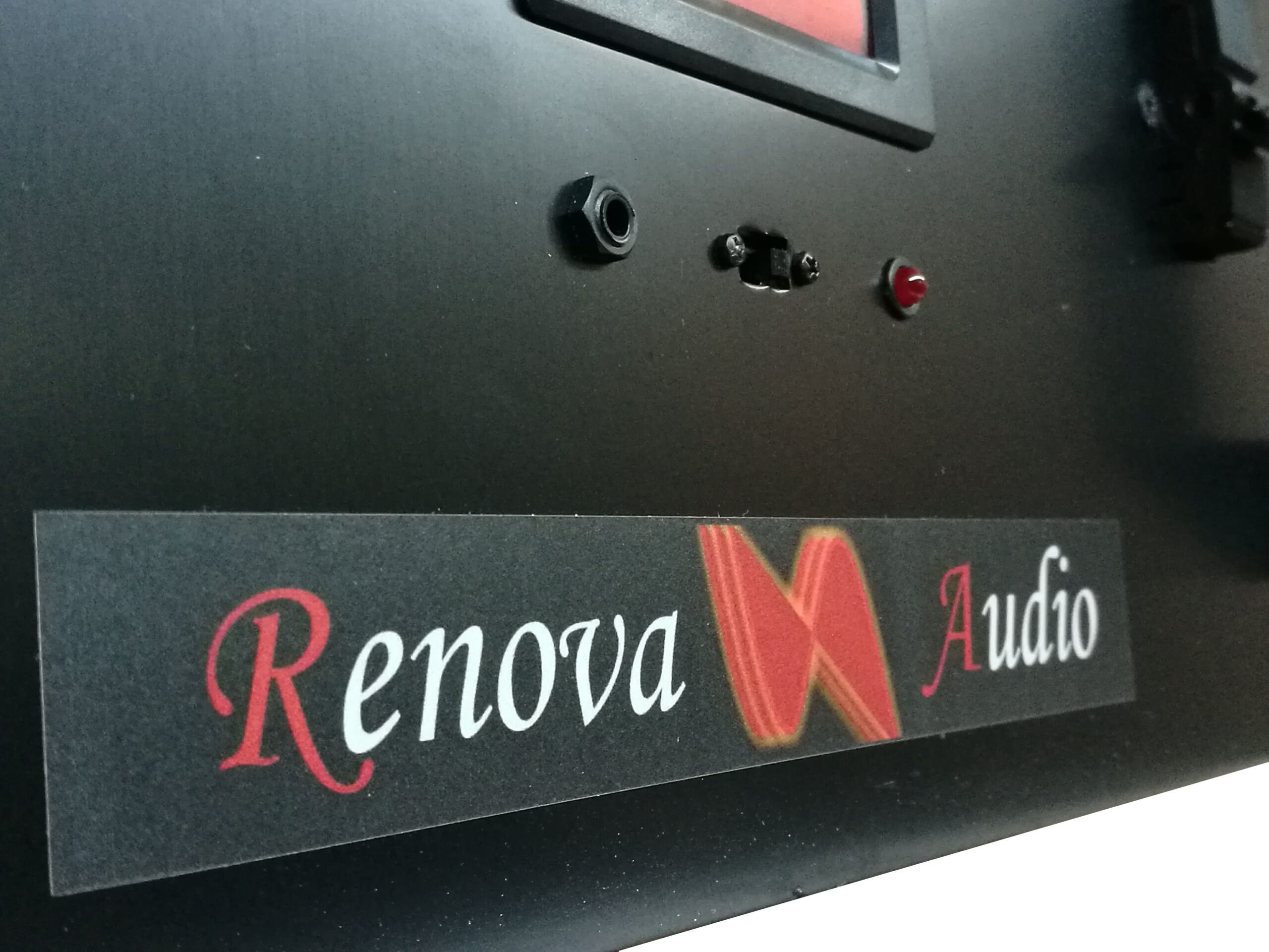 RENOVA AUDIO - CONDIZIONATORI DI RETE PER SISTEMI AUDIO/VIDEO HI-FI PROFESSIONALI