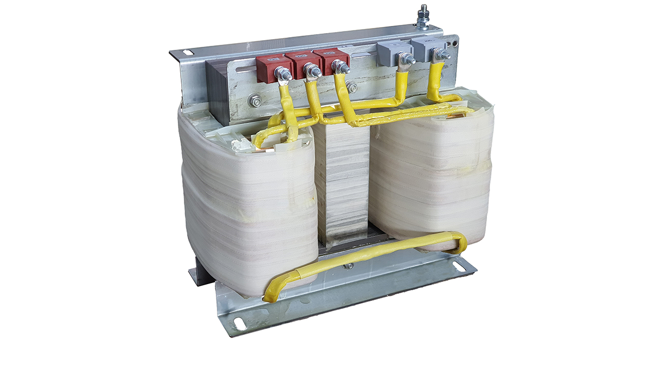 TTP/M – TRASFORMATORI TRIFASE DI SEPARAZIONE da 1kVA a 200kVA CON INGRESSO TRIFASE E USCITA MONOFASE