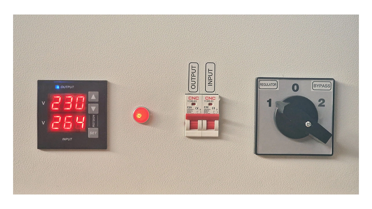 VSE1xxWM - SINGLE-PHASE ELECTROMECHANICAL VOLTAGE STABILIZERS Wall Mounted - PV compatible from 5kVA to 10kVA