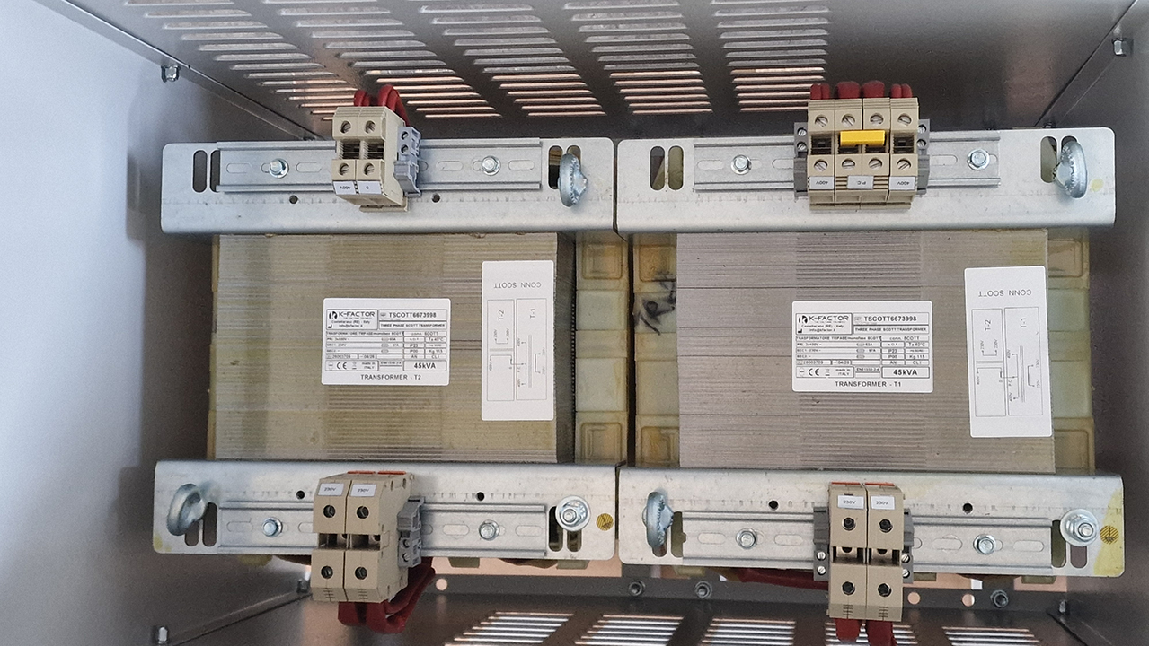 TSCOTT – TRASFORMATORI TRIFASE INSERZIONE SCOTT da 1kVA a 200kVA CON INGRESSO TRIFASE E USCITA MONOFASE